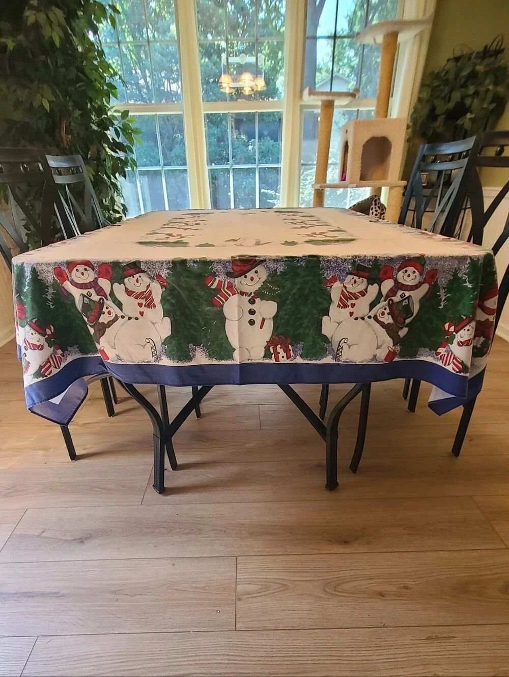 Vintage Festive Christmas Snowman Holiday Border Tablecloth